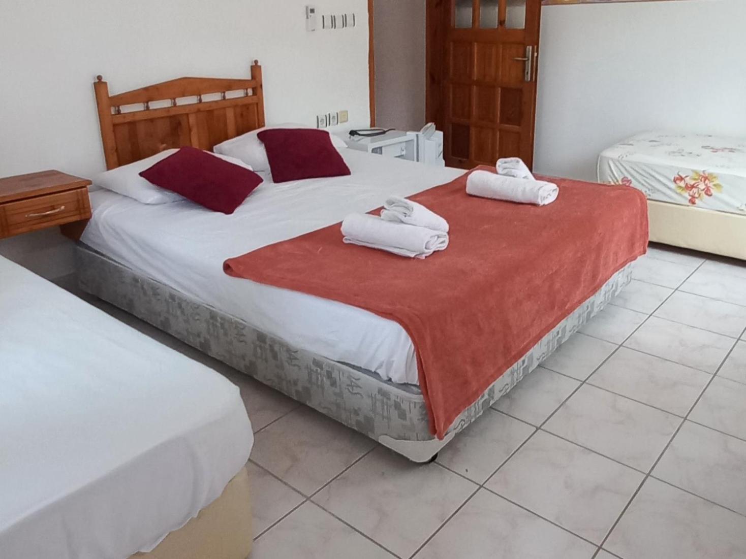 Rosemary Pansiyon Apart Bed & Breakfast Çıralı Bilik gambar